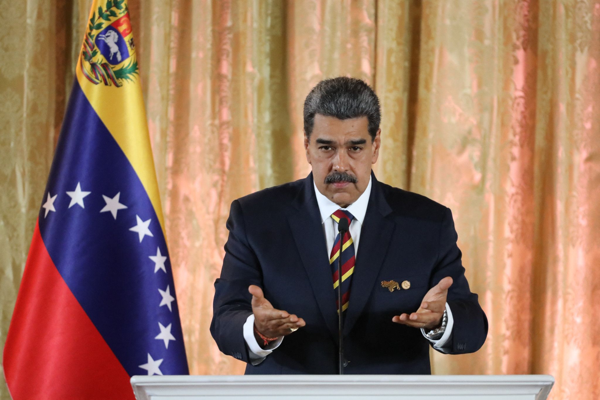 Des «bases secrètes» américaines dans l'Essequibo, accuse Maduro