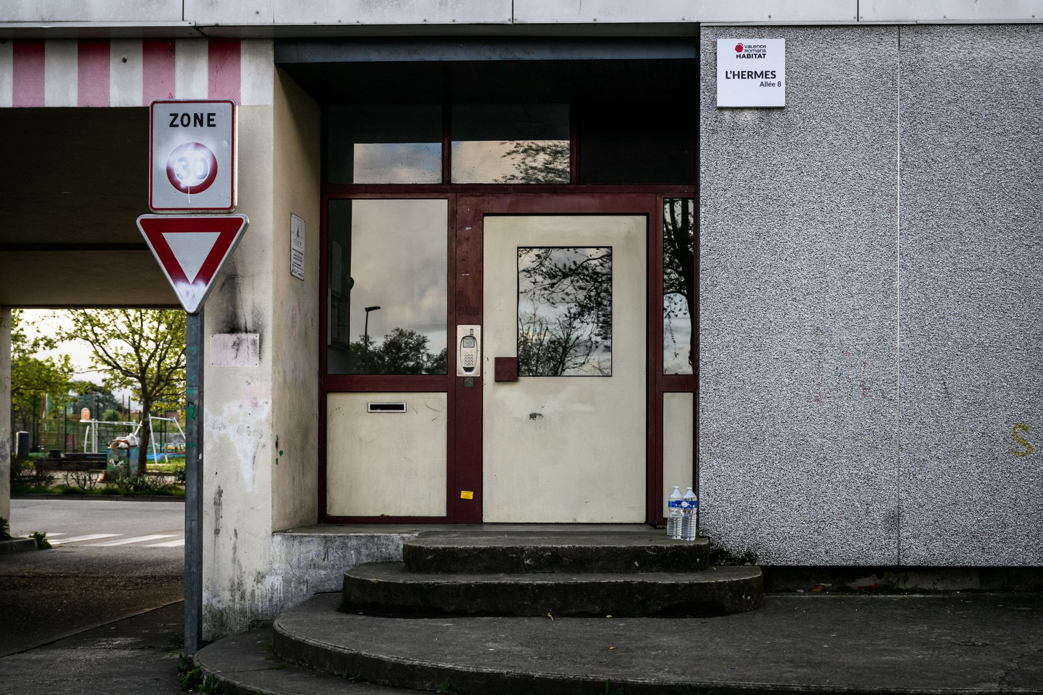 Adolescent poignardé dans la Drôme: 4 suspects en garde à vue