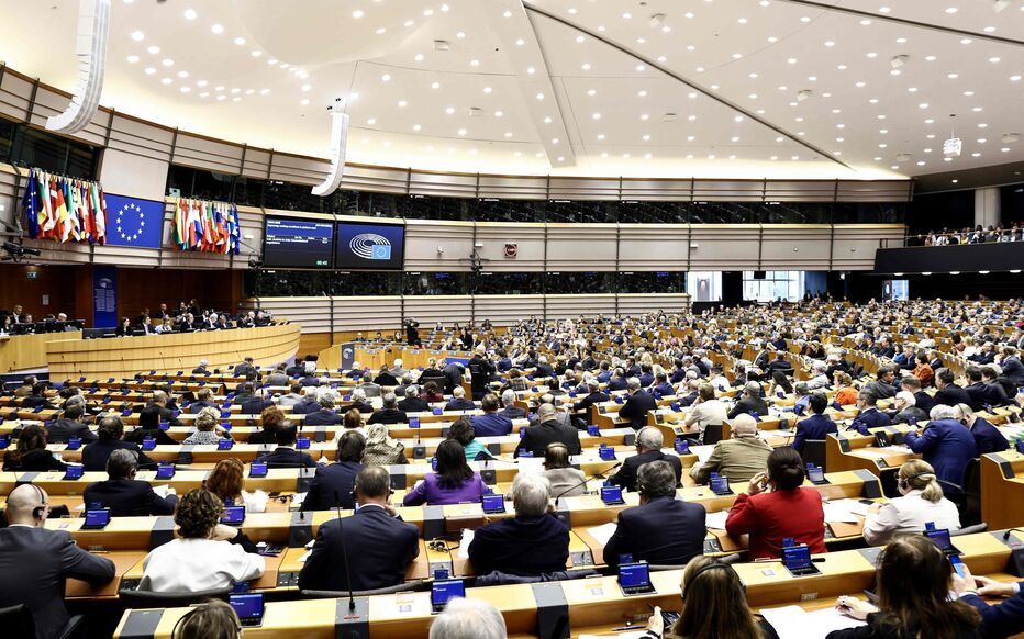 Ingérence russe au Parlement européen: le parquet belge ouvre une enquête