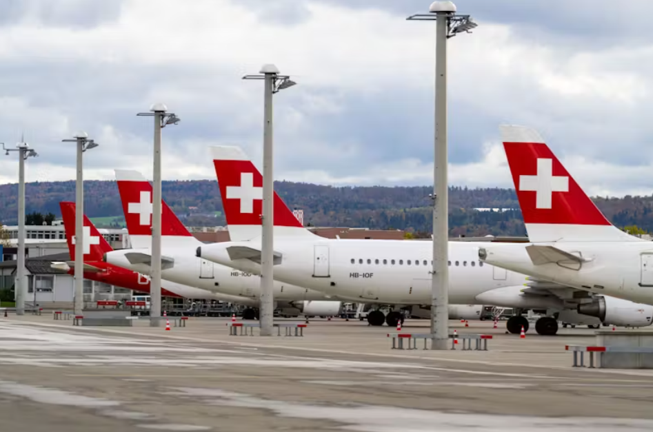 Le personnel externe de Swiss payé en vol, mais pas au sol