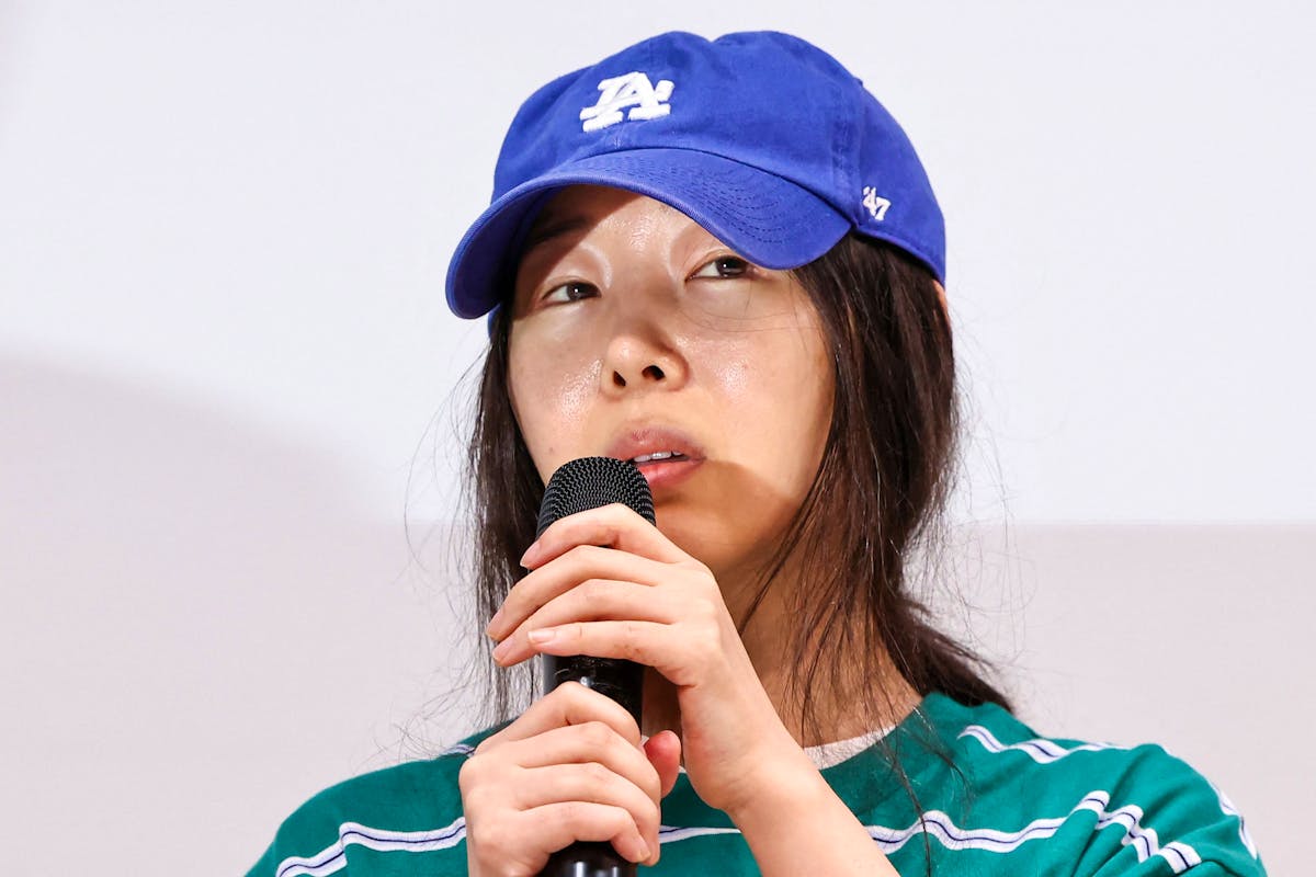Min Hee-jin, productrice du girlsband phénomène NewJeans, lors d'une conférence de presse à Séoul le 25 avril 2024.