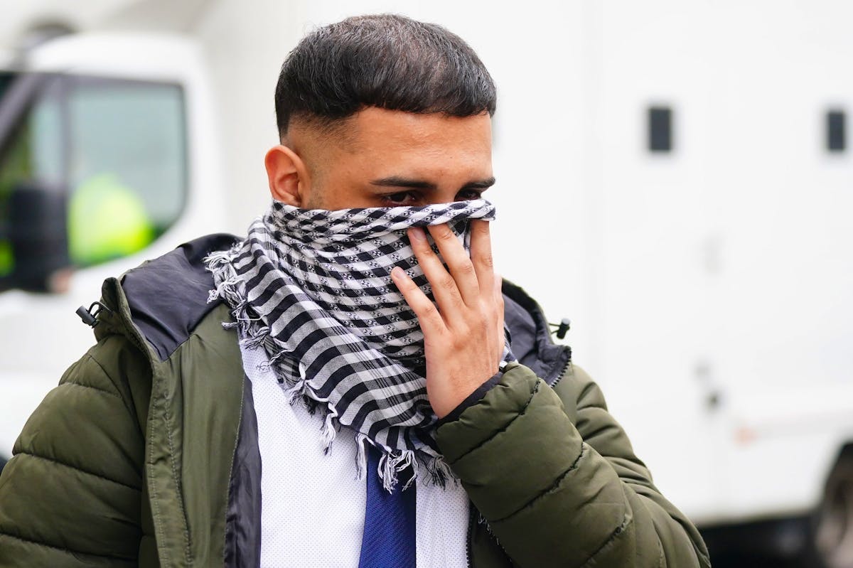 Der britische Polizist Mohammed Adil hat sich vor Gericht schuldig bekannt, nach dem 7. Oktober terrorverherrlichende Bilder geteilt zu haben.