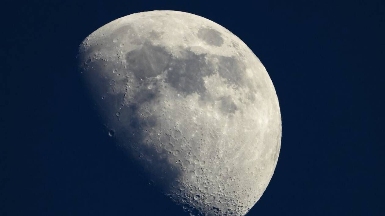 Face cachée de la Lune: la Chine lance une sonde pour collecter des échantillons