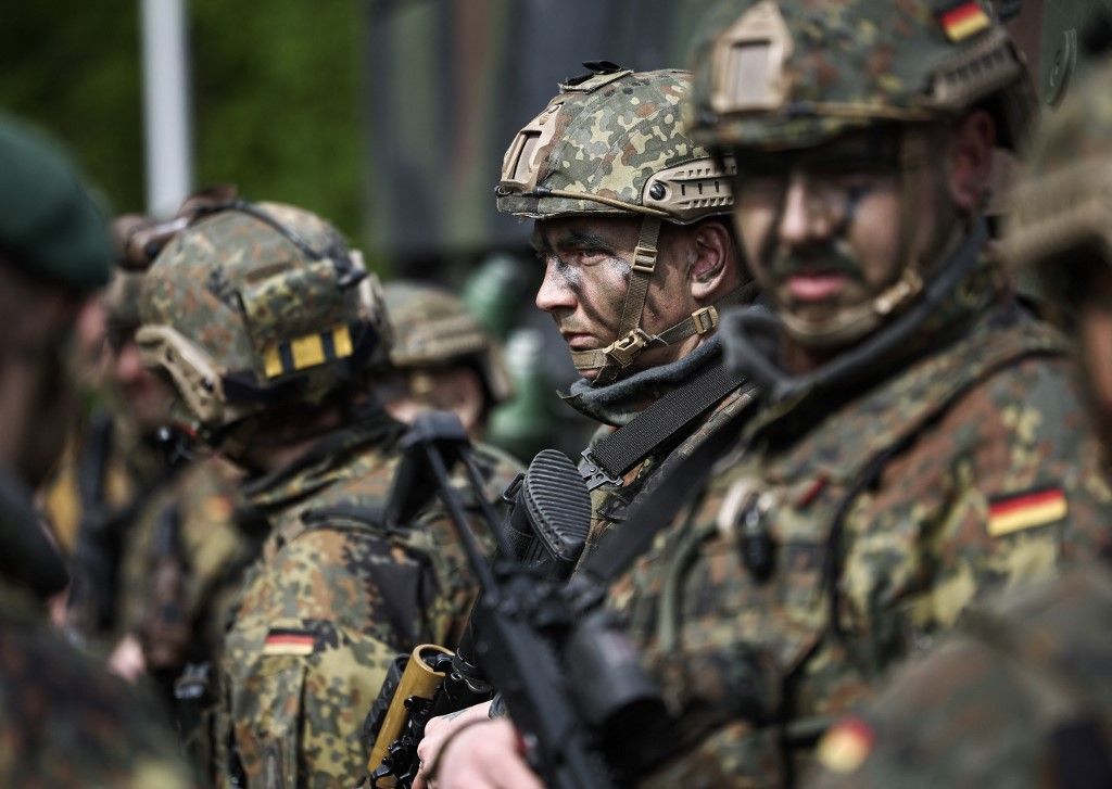 Des milliers de réunions de l'armée allemande ont circulé sur le web