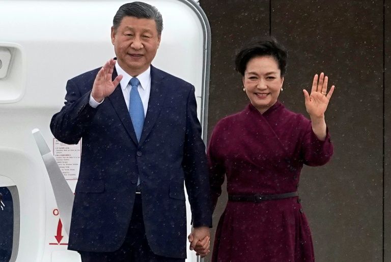 Xi entend oeuvrer avec la France et toute la communauté internationale à résoudre la crise