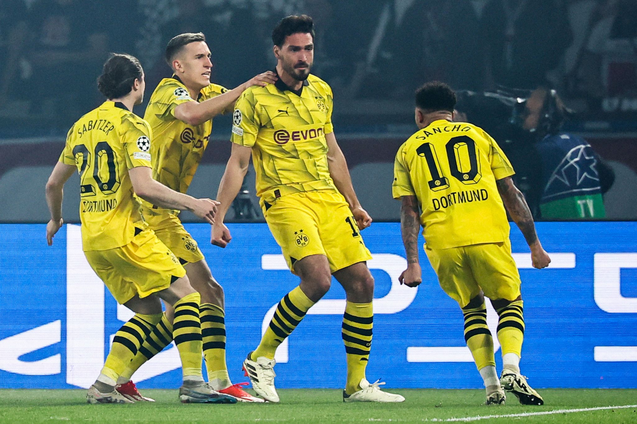 Dortmund écarte un PSG inefficace pour se hisser en finale