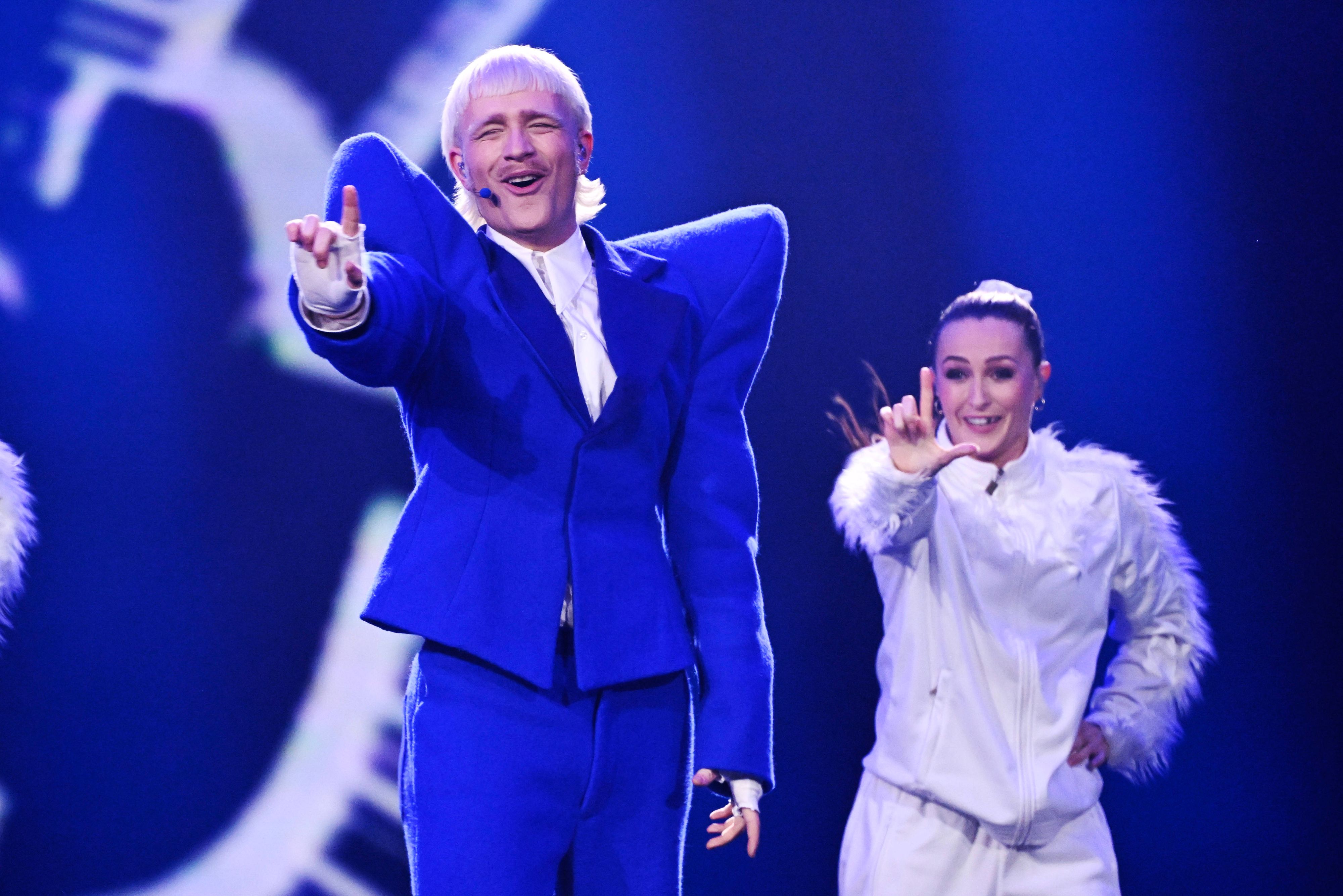Le candidat des Pays-Bas exclu de l'Eurovision