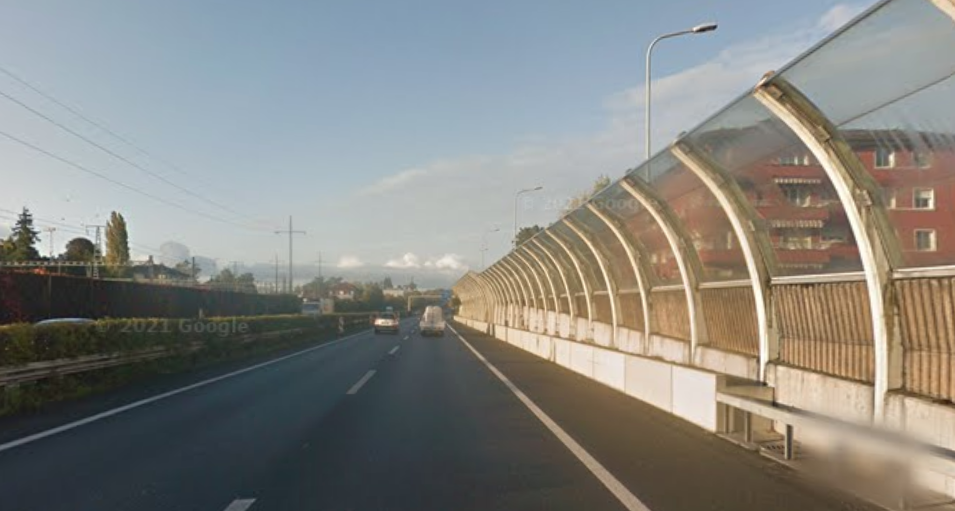 Voiture en feu à Morges: l'autoroute A1 en direction de Genève est fermée