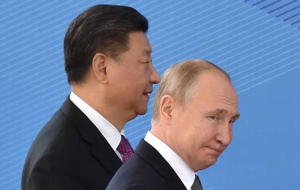 Xi reçoit Poutine et salue une relation «propice à la paix»