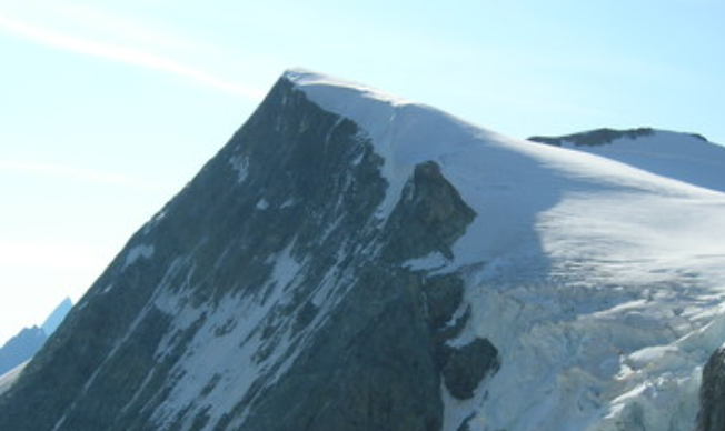 Valais: deux randonneurs perdent la vie dans une avalanche