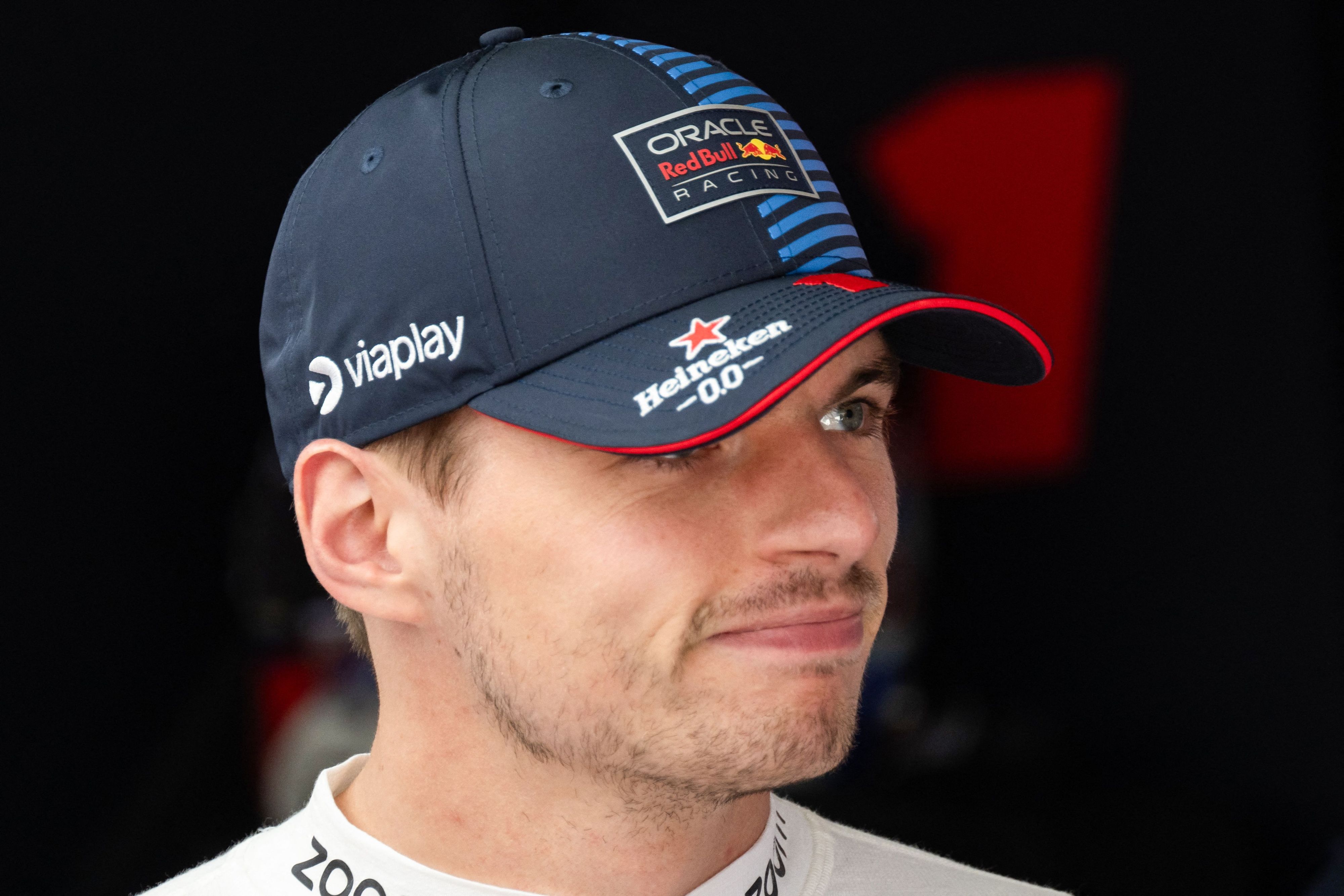 Verstappen rejoint une course virtuelle un jour de Grand Prix
