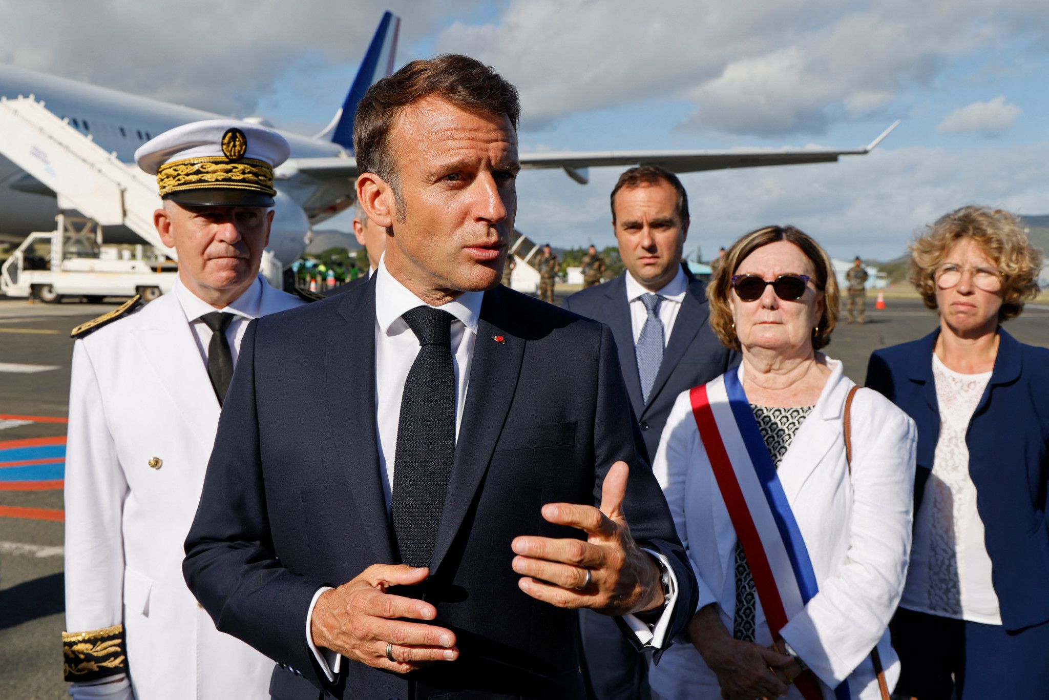 Macron vise le retour à «la paix» et «la sécurité»