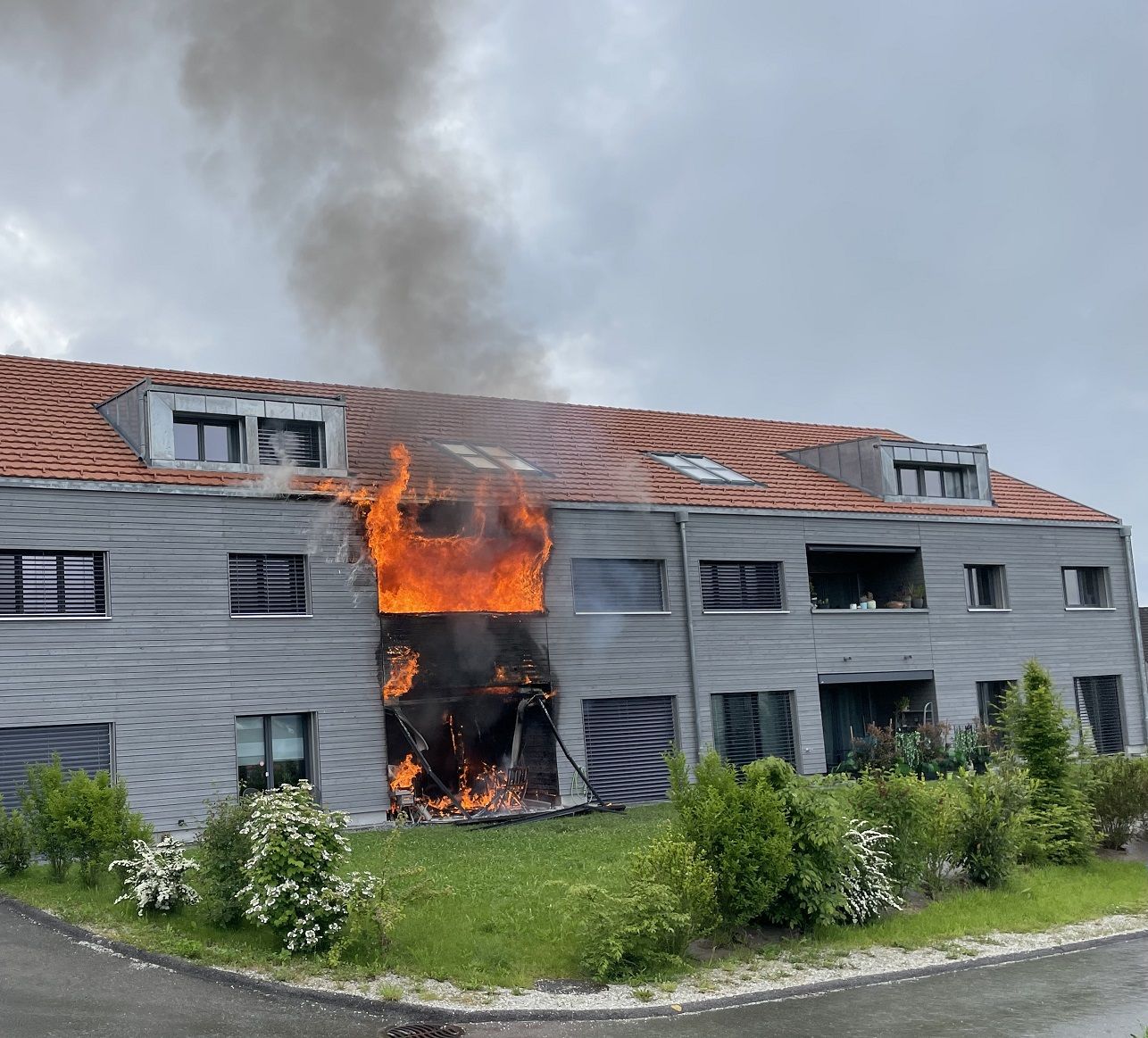 Un incendie éclate dans un immeuble à Chapelle