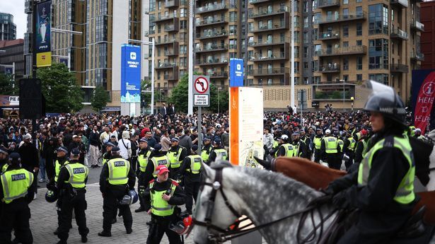 Plus de 50 arrestations à Wembley où des fans ont forcé l'entrée