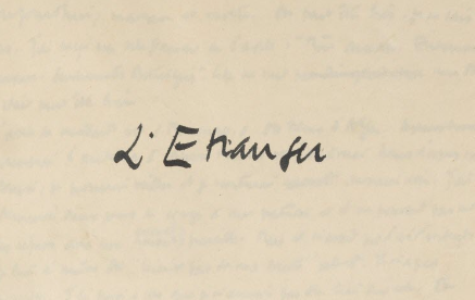 Un étrange manuscrit de «L'Étranger» de Camus aux enchères