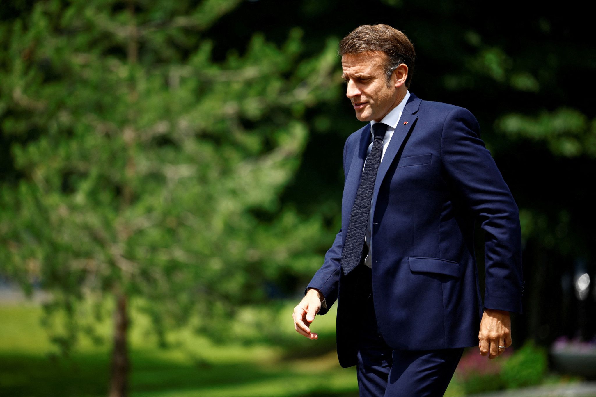 Emmanuel Macron entame les commémorations, en attendant Joe Biden