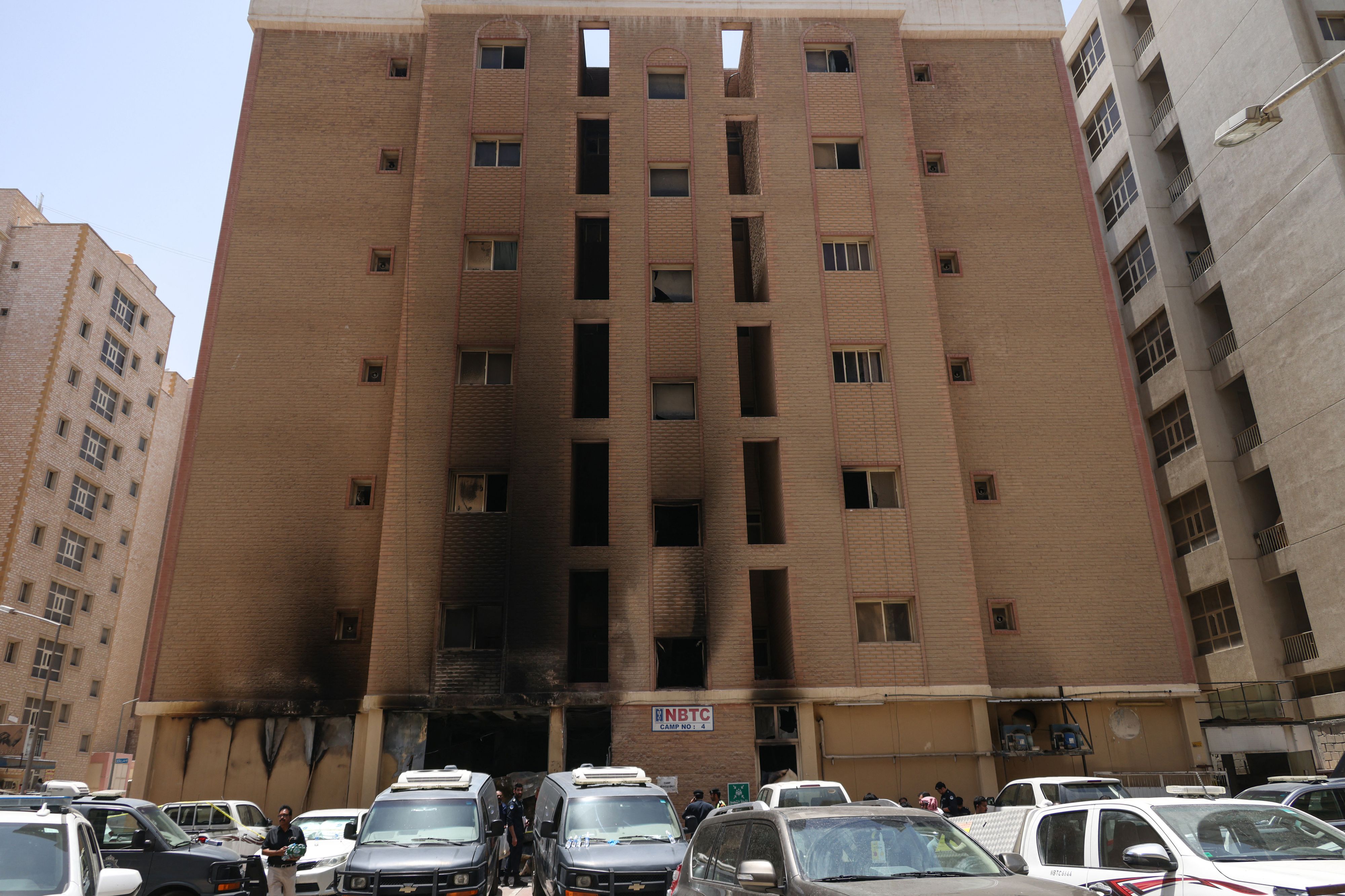 49 morts dans l'incendie d'un immeuble au Koweït