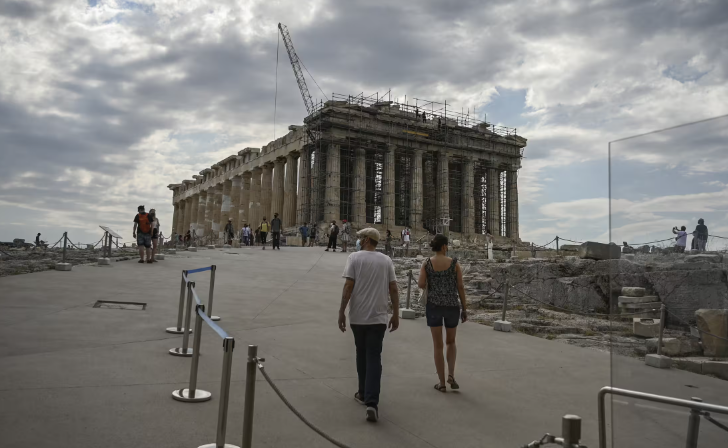 Grèce: l'Acropole sera fermée aux heures les plus chaudes