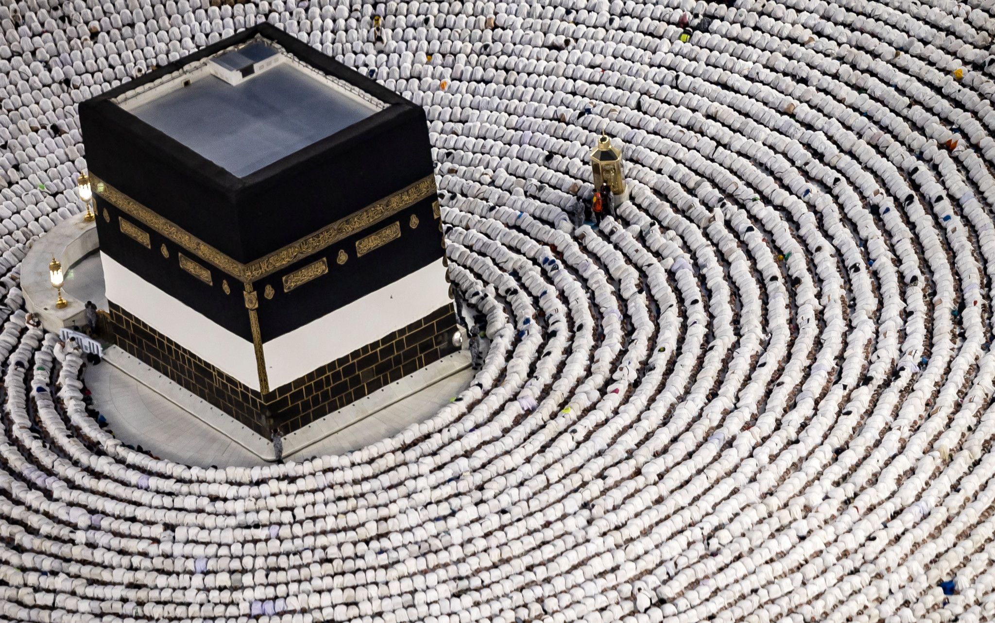 Les fidèles musulmans entament le grand pèlerinage à La Mecque